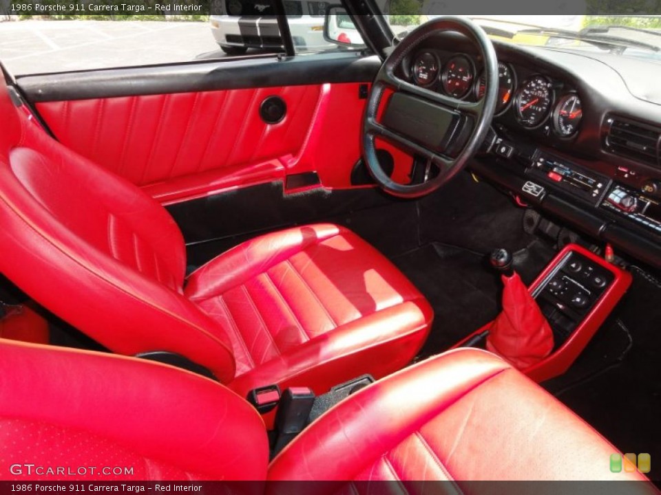 Red Interior Dashboard for the 1986 Porsche 911 Carrera Targa #49166426