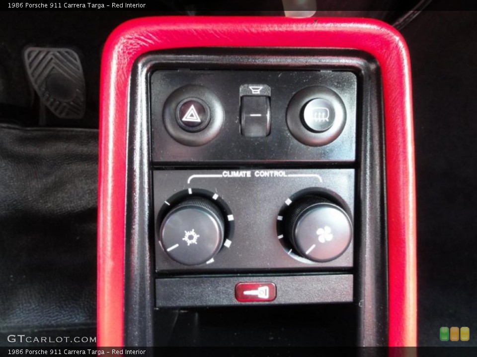 Red Interior Controls for the 1986 Porsche 911 Carrera Targa #49166693