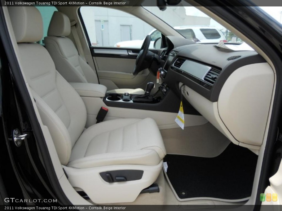 Cornsilk Beige Interior Photo for the 2011 Volkswagen Touareg TDI Sport 4XMotion #49173746