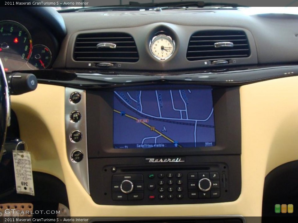 Avorio Interior Navigation for the 2011 Maserati GranTurismo S #49183124