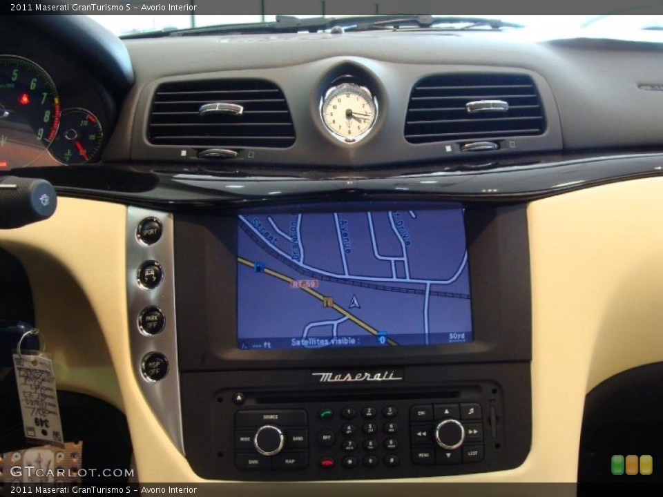 Avorio Interior Navigation for the 2011 Maserati GranTurismo S #49183157