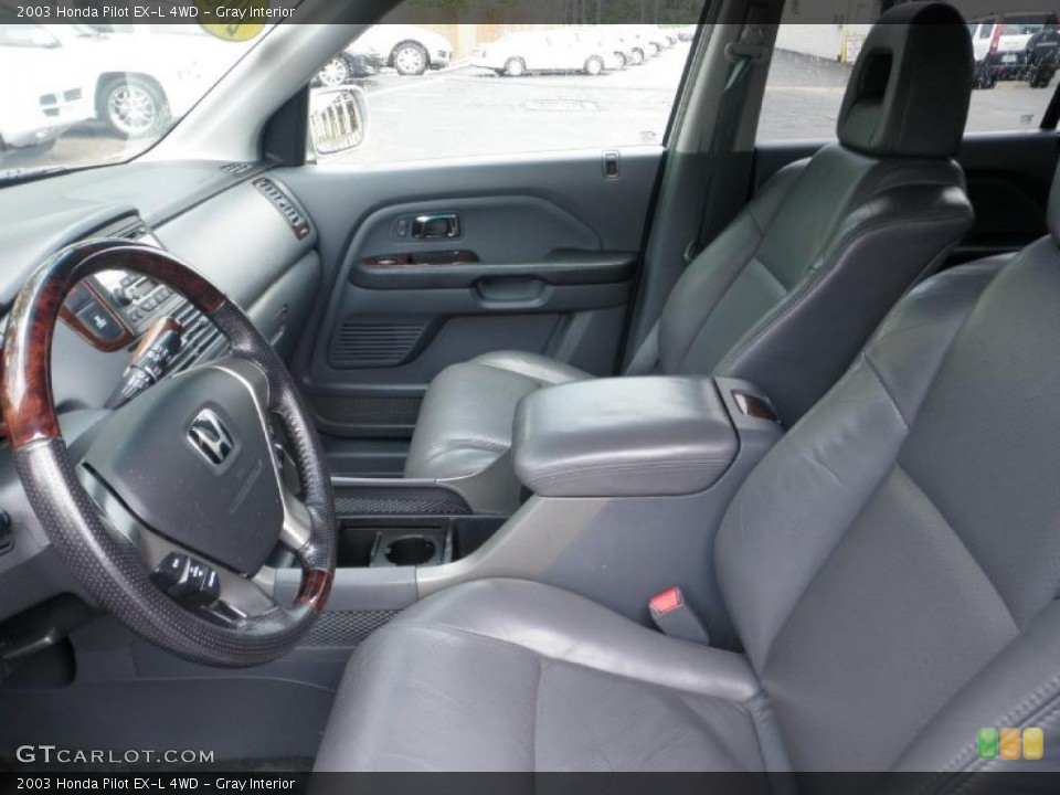 Gray Interior Photo for the 2003 Honda Pilot EX-L 4WD #49185356
