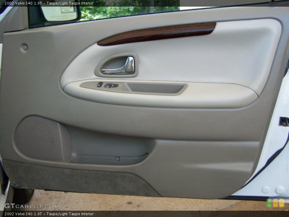 Taupe/Light Taupe Interior Door Panel for the 2002 Volvo S40 1.9T #49186502