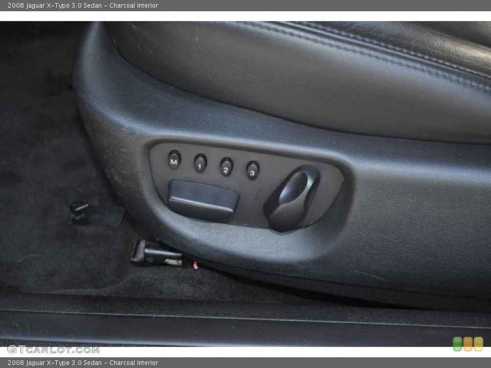 Charcoal Interior Controls for the 2008 Jaguar X-Type 3.0 Sedan #49194213