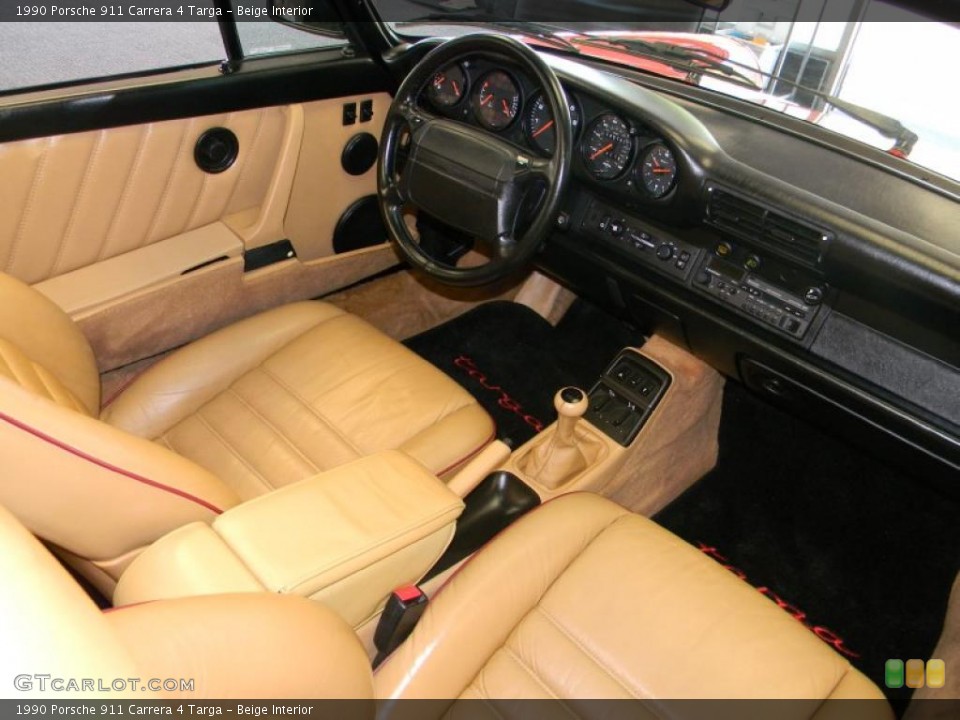 Beige Interior Photo for the 1990 Porsche 911 Carrera 4 Targa #49197860