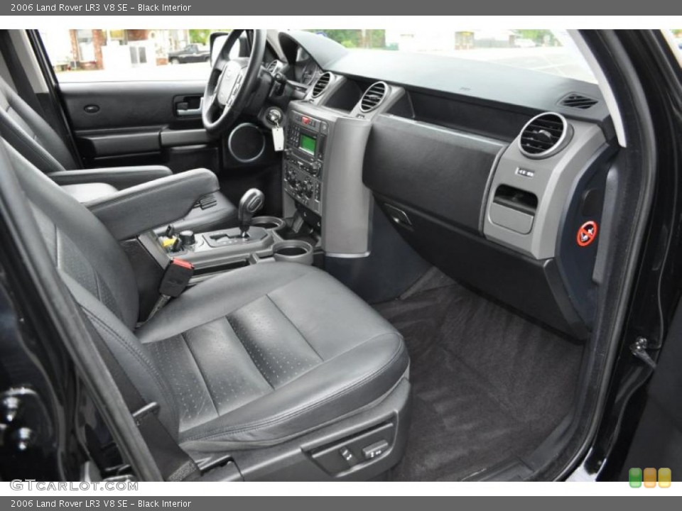 Black Interior Photo for the 2006 Land Rover LR3 V8 SE #49205198