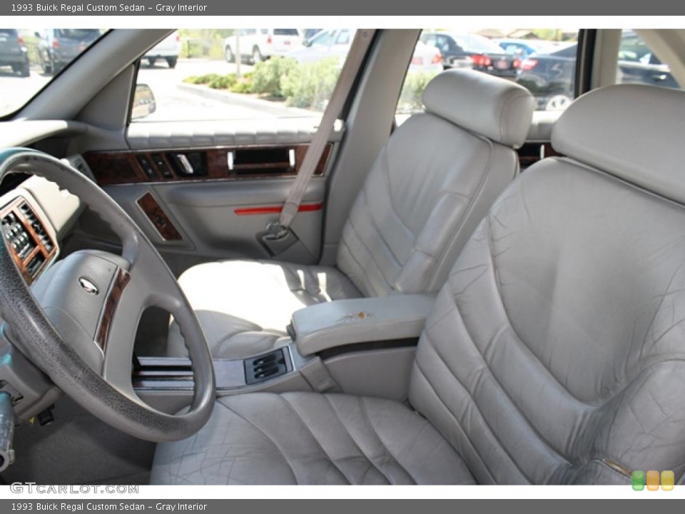 Gray Interior Photo for the 1993 Buick Regal Custom Sedan #49209581