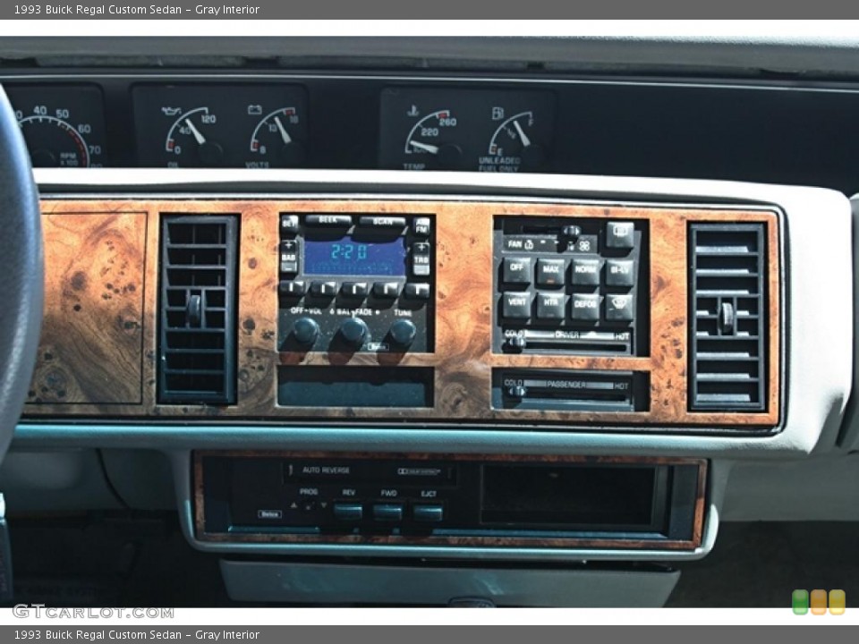 Gray Interior Controls for the 1993 Buick Regal Custom Sedan #49209743