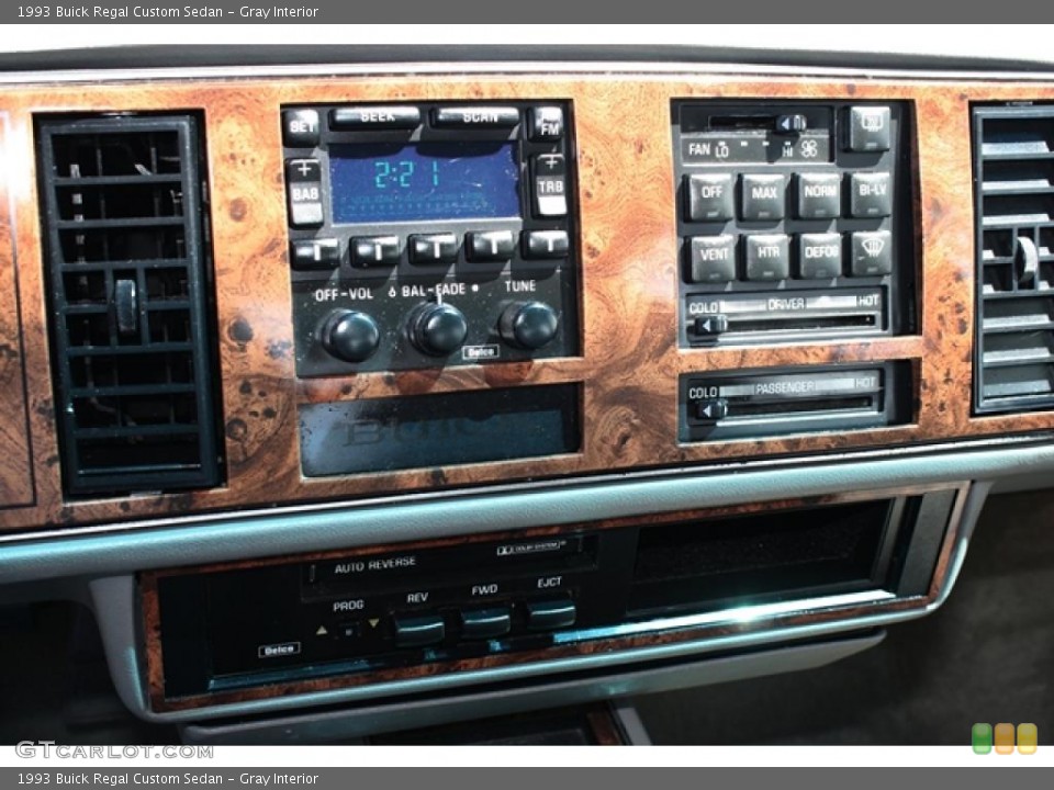 Gray Interior Controls for the 1993 Buick Regal Custom Sedan #49209761