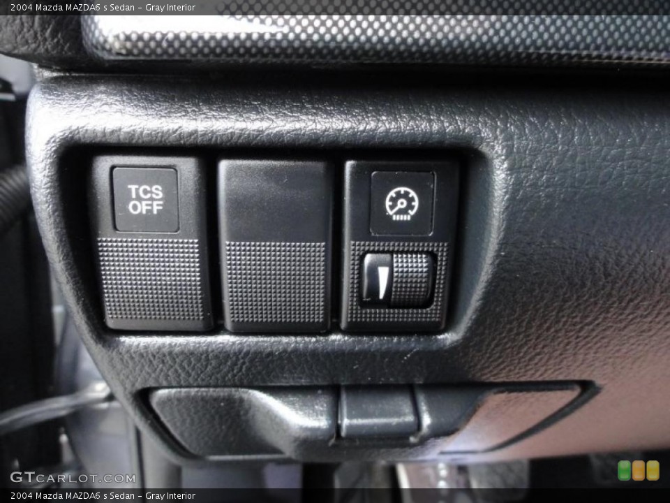 Gray Interior Controls for the 2004 Mazda MAZDA6 s Sedan #49212878