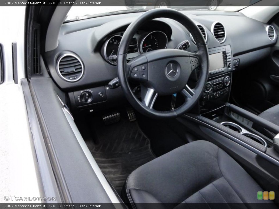 Black Interior Photo for the 2007 Mercedes-Benz ML 320 CDI 4Matic #49213901