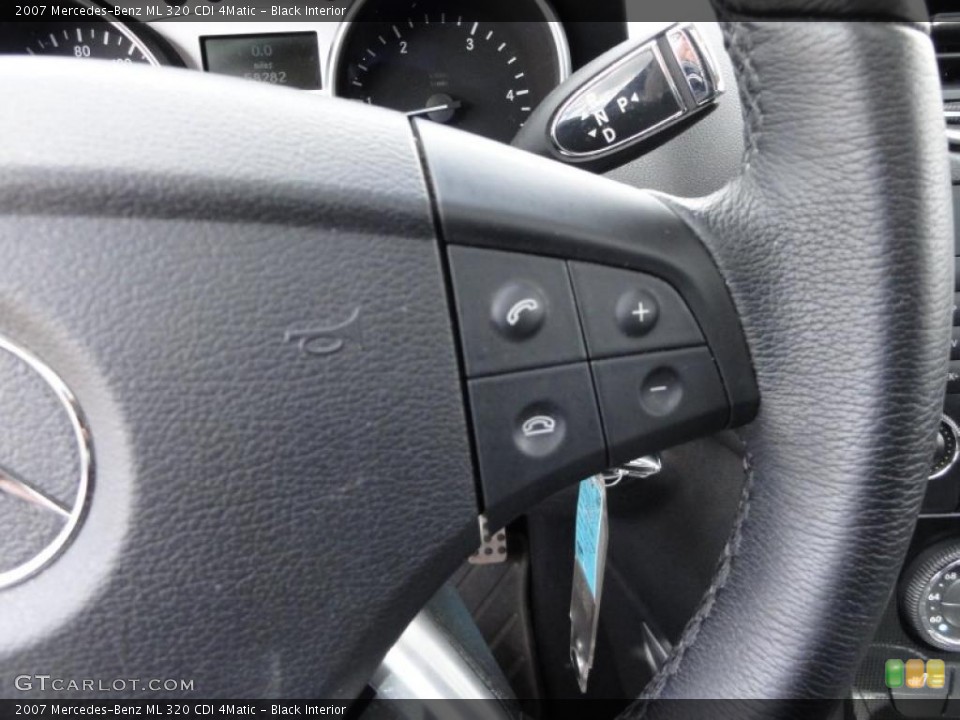 Black Interior Controls for the 2007 Mercedes-Benz ML 320 CDI 4Matic #49214453