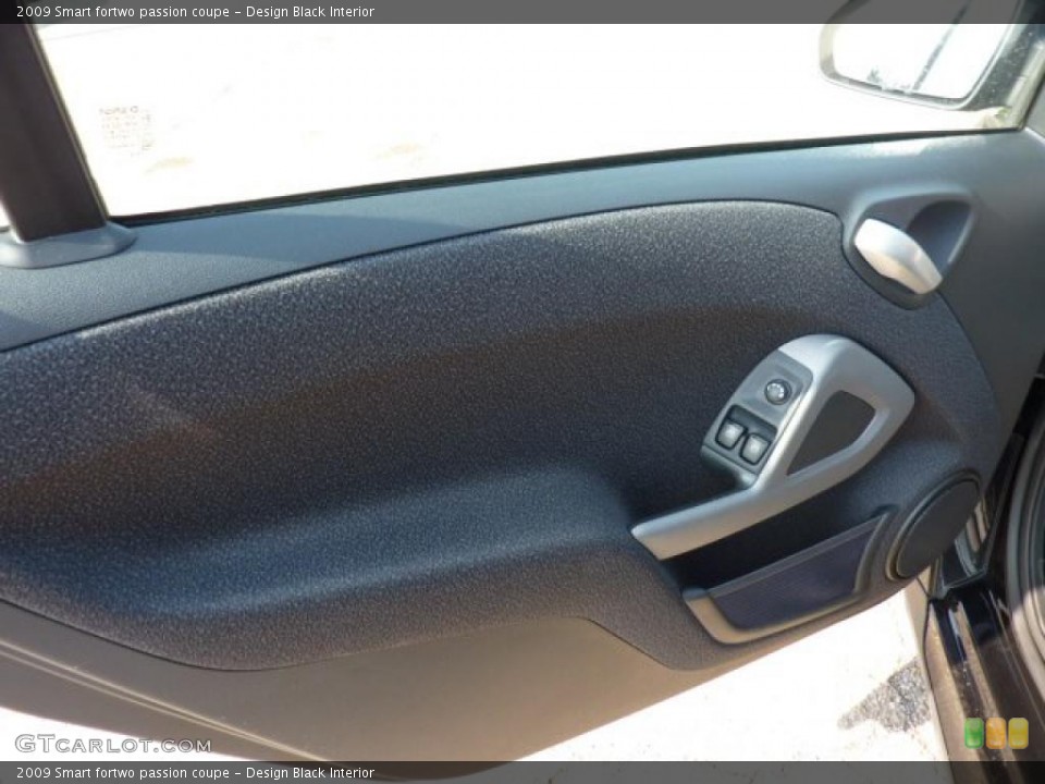 Design Black Interior Door Panel for the 2009 Smart fortwo passion coupe #49215464