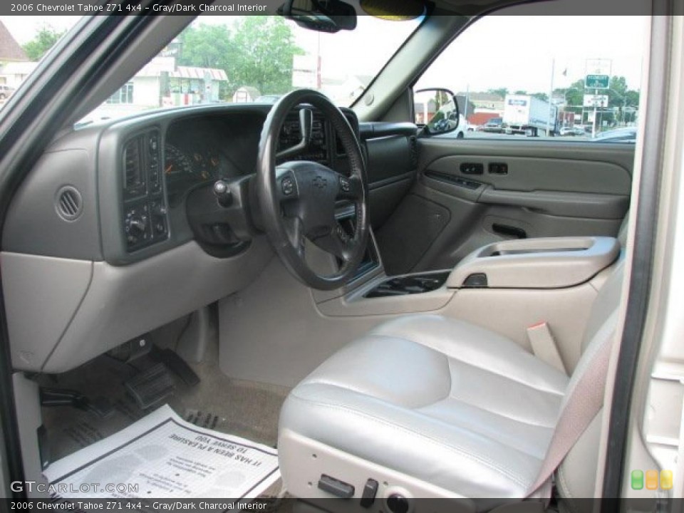 Gray/Dark Charcoal Interior Photo for the 2006 Chevrolet Tahoe Z71 4x4 #49224383