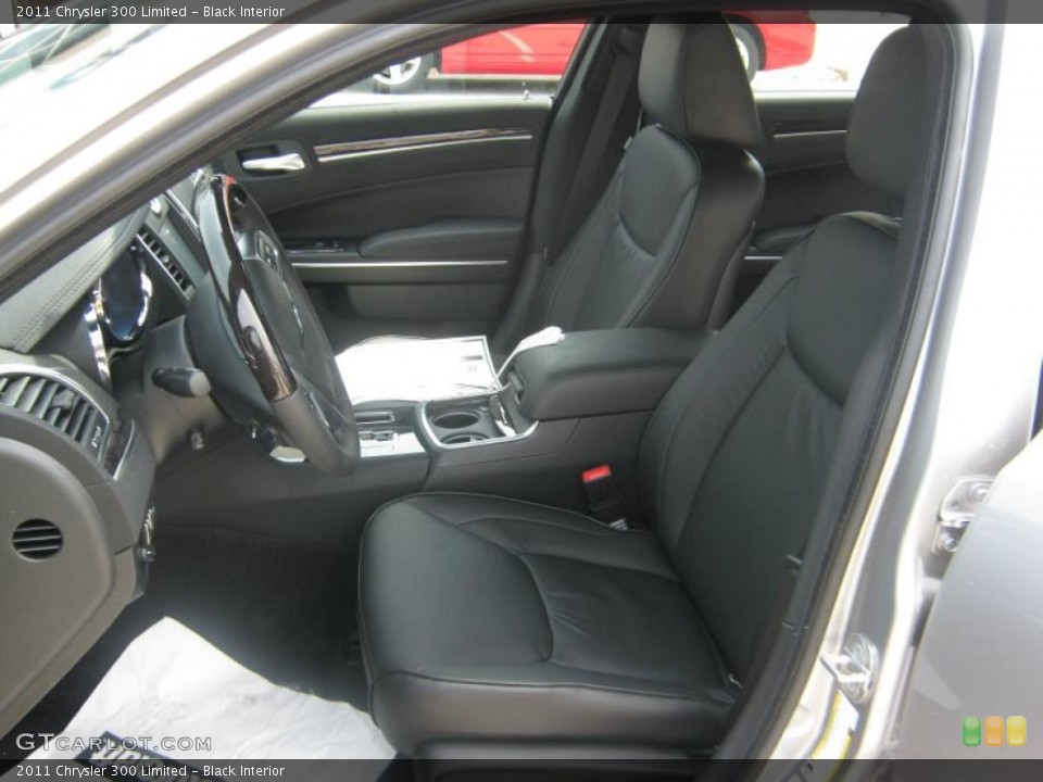 Black Interior Photo for the 2011 Chrysler 300 Limited #49231511