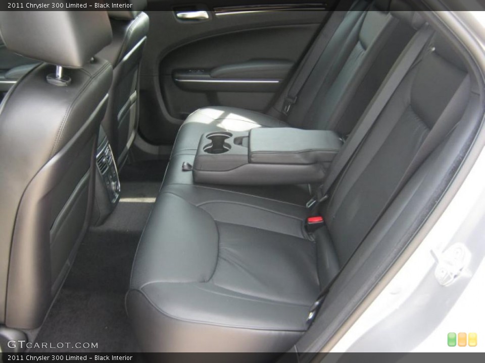 Black Interior Photo for the 2011 Chrysler 300 Limited #49231538