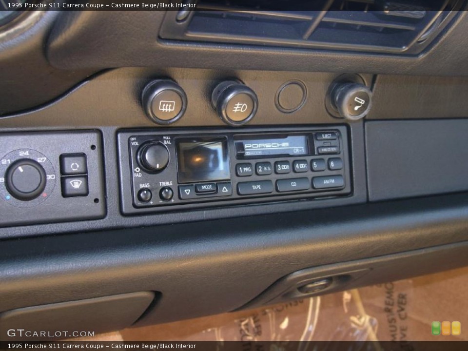 Cashmere Beige/Black Interior Controls for the 1995 Porsche 911 Carrera Coupe #49235303