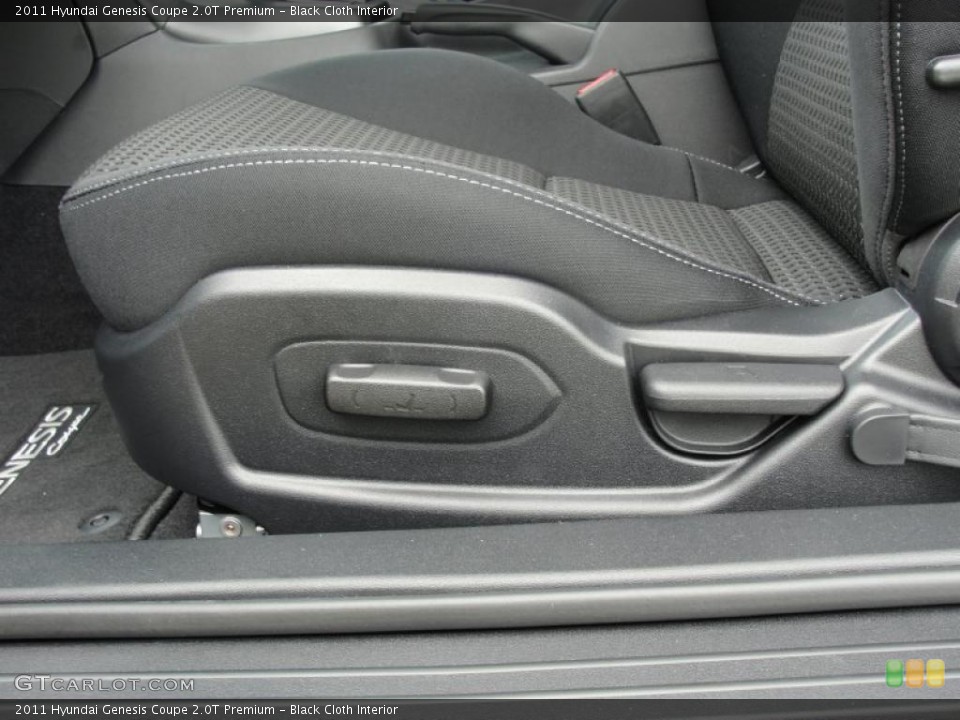 Black Cloth Interior Photo for the 2011 Hyundai Genesis Coupe 2.0T Premium #49236873