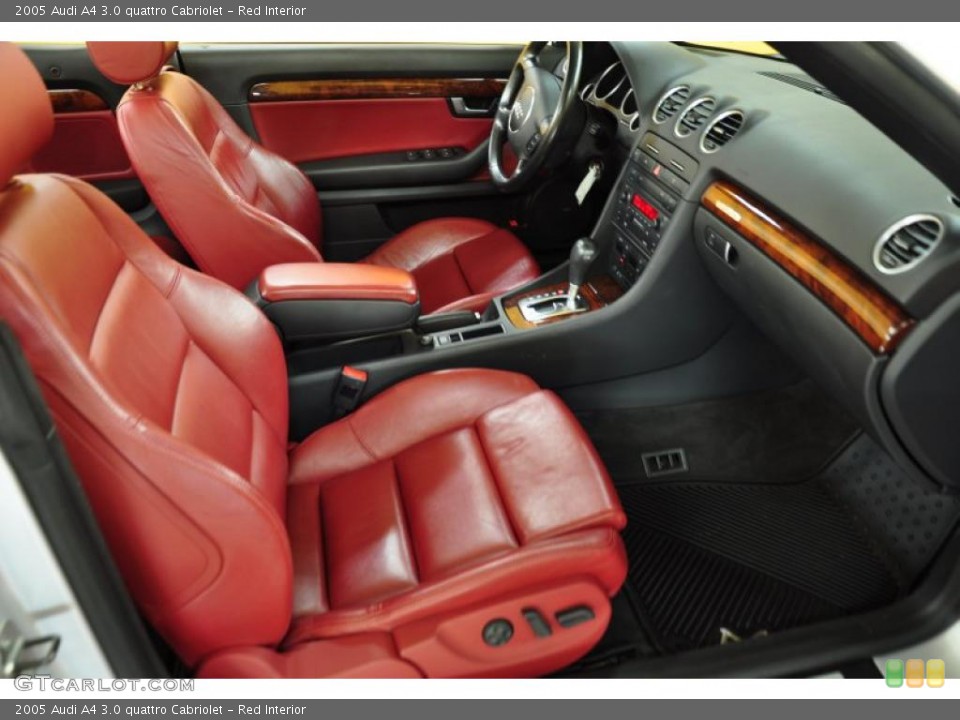 Red Interior Photo for the 2005 Audi A4 3.0 quattro Cabriolet #49240329