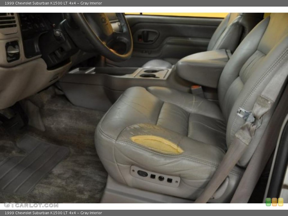Gray Interior Photo for the 1999 Chevrolet Suburban K1500 LT 4x4 #49241895
