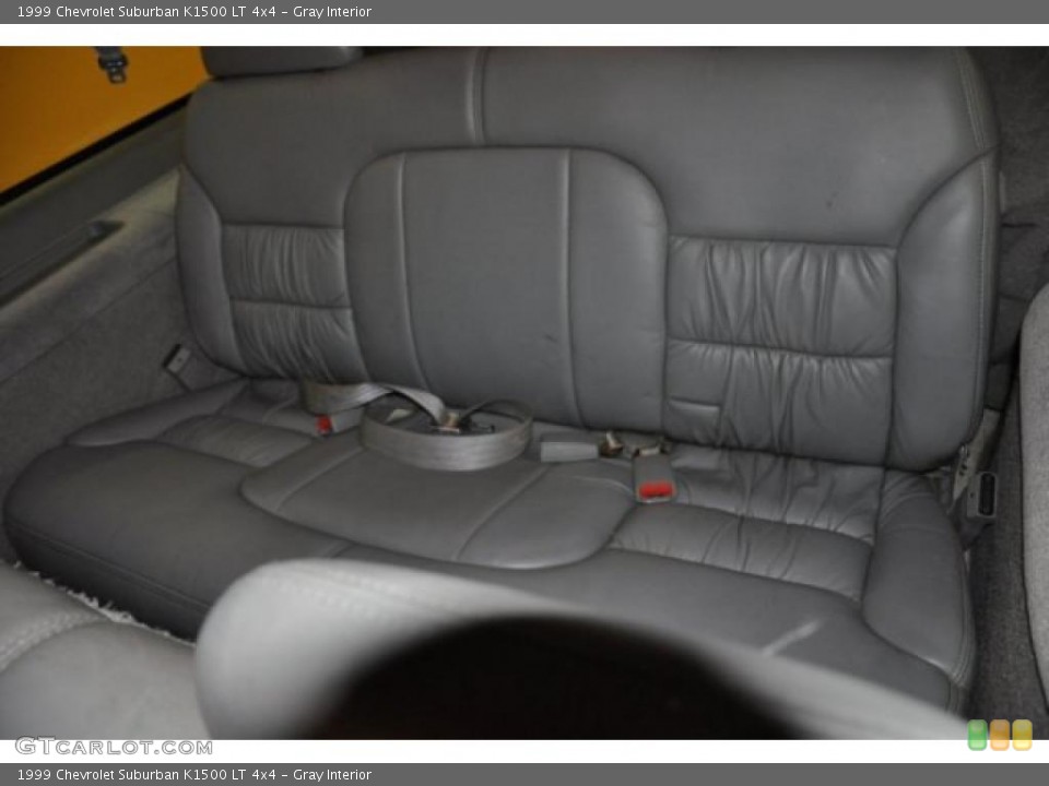 Gray Interior Photo for the 1999 Chevrolet Suburban K1500 LT 4x4 #49241916