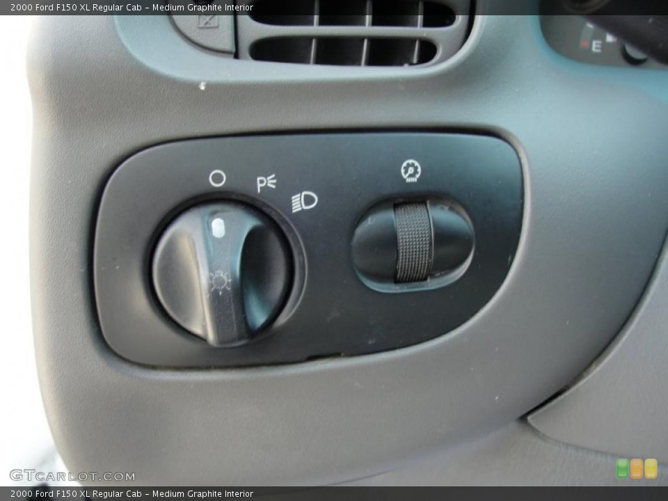 Medium Graphite Interior Controls for the 2000 Ford F150 XL Regular Cab #49257581