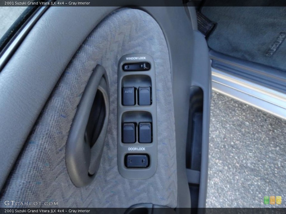 Gray Interior Controls for the 2001 Suzuki Grand Vitara JLX 4x4 #49258934