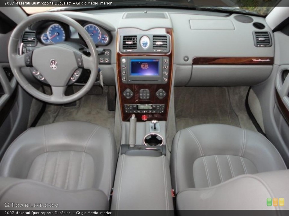 Grigio Medio Interior Dashboard for the 2007 Maserati Quattroporte DuoSelect #49270283