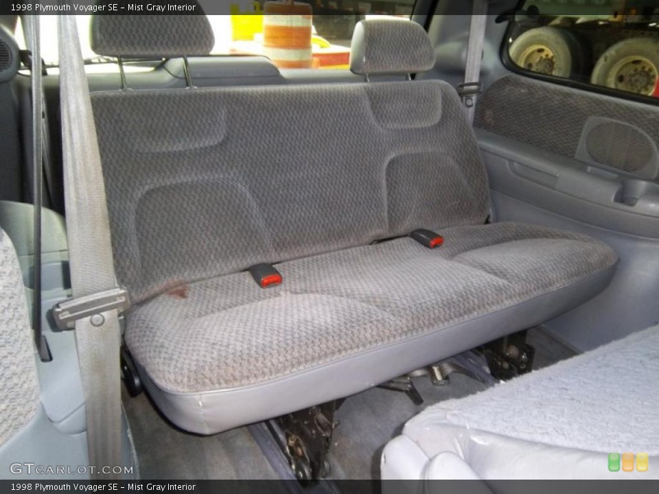 Mist Gray Interior Photo for the 1998 Plymouth Voyager SE #49273550