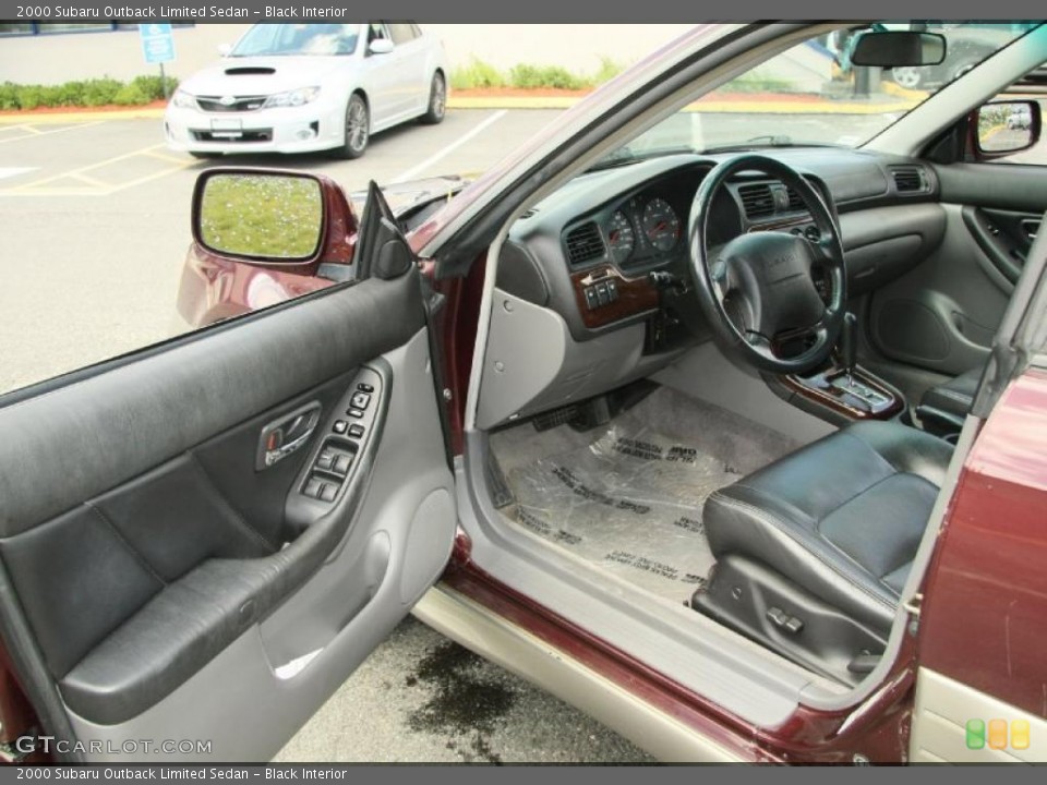 Black Interior Photo for the 2000 Subaru Outback Limited Sedan #49281653