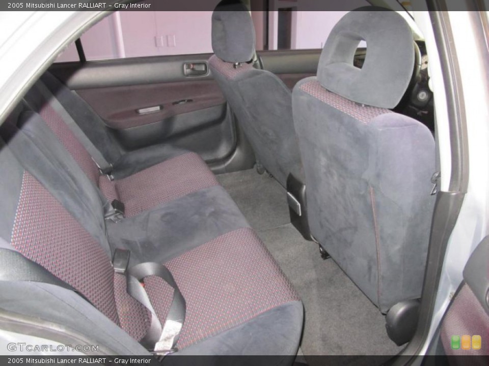 Gray Interior Photo for the 2005 Mitsubishi Lancer RALLIART #49289969