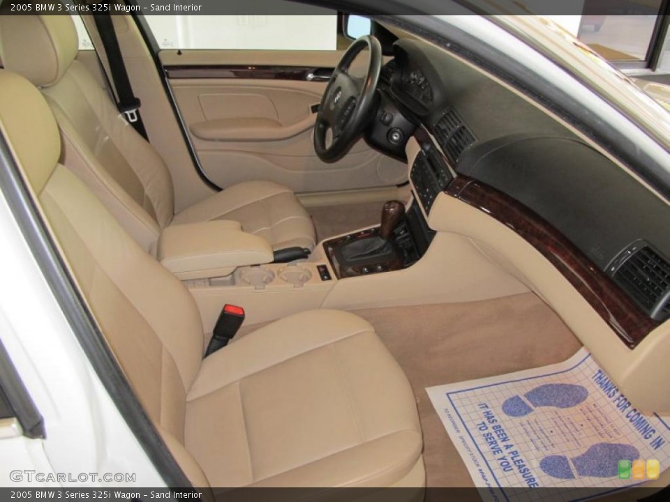 Sand Interior Photo for the 2005 BMW 3 Series 325i Wagon #49290647