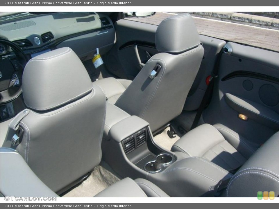 Grigio Medio Interior Photo for the 2011 Maserati GranTurismo Convertible GranCabrio #49291097
