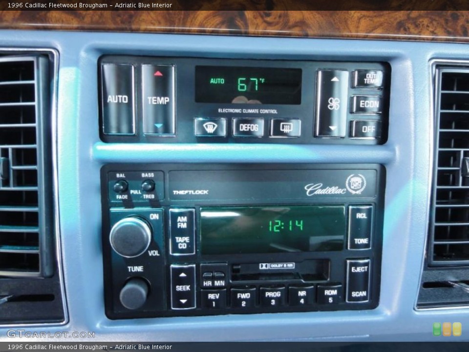 Adriatic Blue Interior Controls for the 1996 Cadillac Fleetwood Brougham #49291787