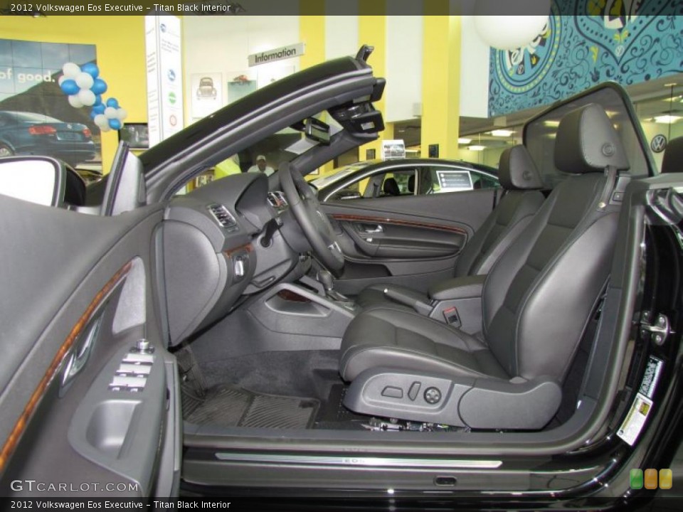 Titan Black Interior Photo for the 2012 Volkswagen Eos Executive #49301823