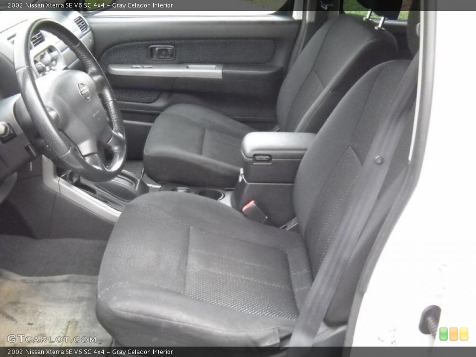Gray Celadon Interior Photo for the 2002 Nissan Xterra SE V6 SC 4x4 #49304841