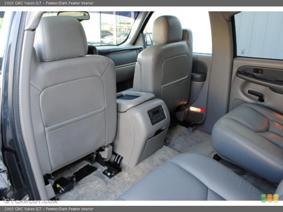 Pewter/Dark Pewter Interior Photo for the 2003 GMC Yukon SLT #49311333