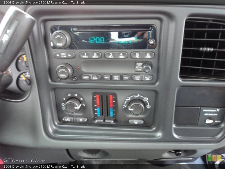 Tan Interior Controls for the 2004 Chevrolet Silverado 1500 LS Regular Cab #49314762