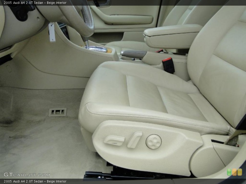 Beige Interior Photo for the 2005 Audi A4 2.0T Sedan #49315053