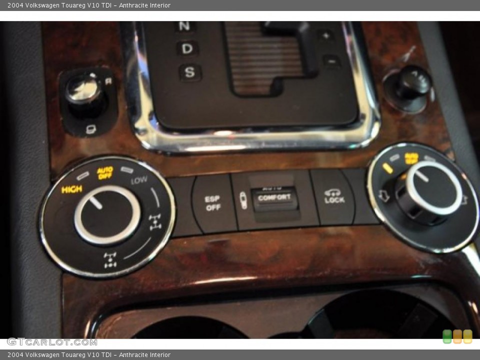 Anthracite Interior Controls for the 2004 Volkswagen Touareg V10 TDI #49316220
