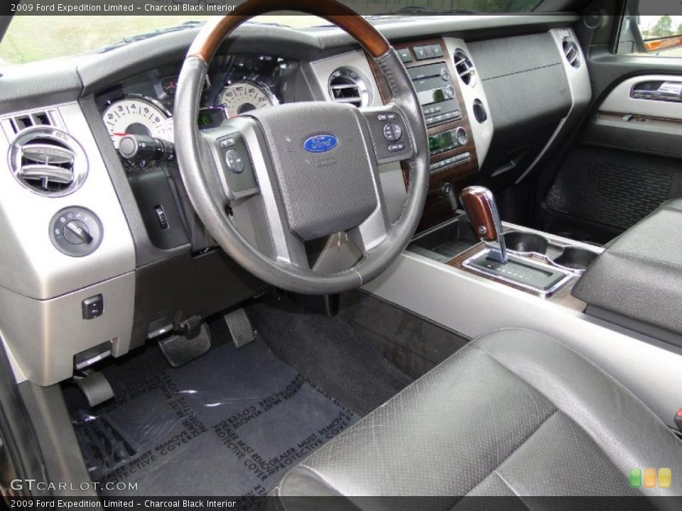 Charcoal Black 2009 Ford Expedition Interiors