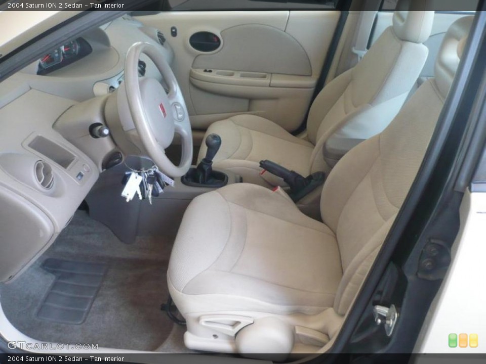 Tan Interior Photo for the 2004 Saturn ION 2 Sedan #49323102