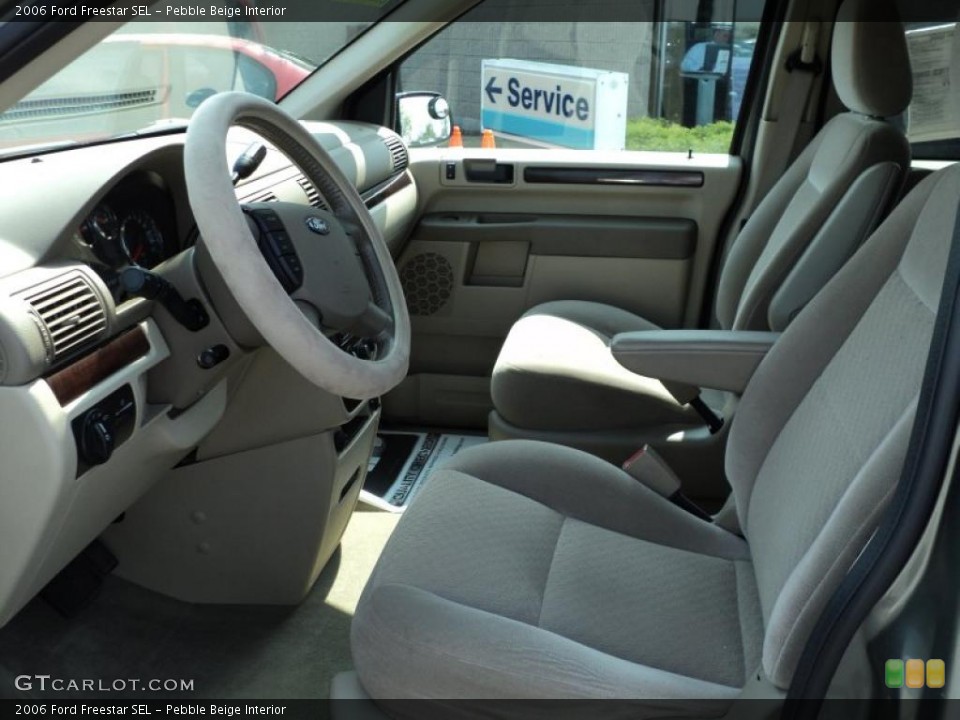 Pebble Beige Interior Photo for the 2006 Ford Freestar SEL #49323795