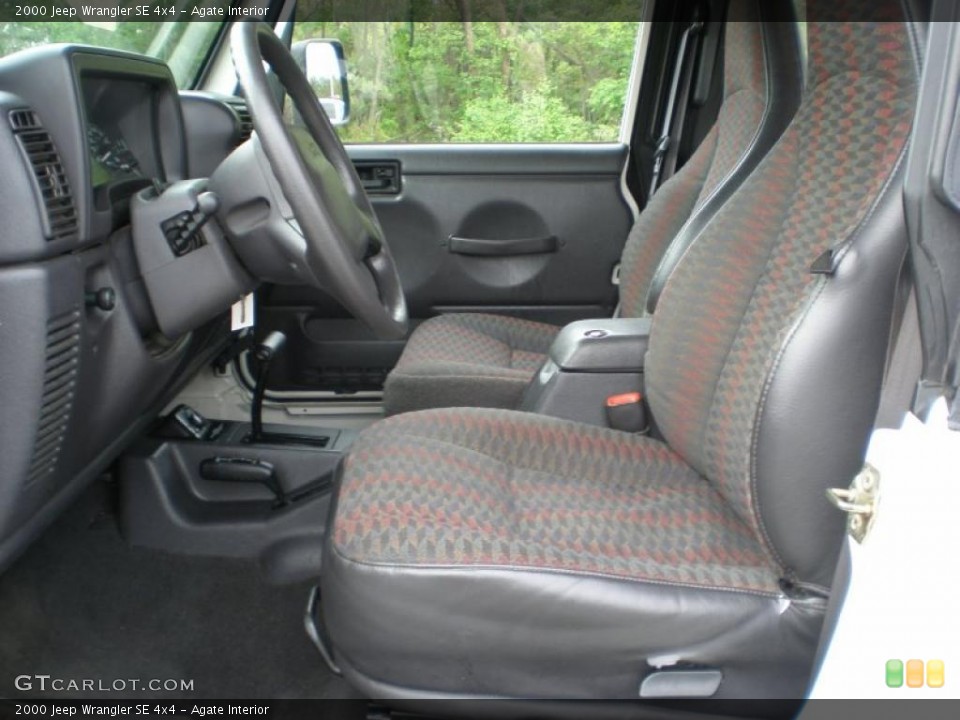 Agate Interior Photo for the 2000 Jeep Wrangler SE 4x4 #49327650