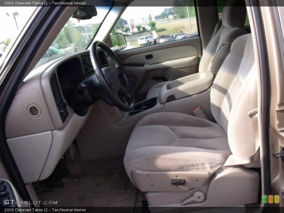 Tan/Neutral Interior Photo for the 2003 Chevrolet Tahoe LS #49338366