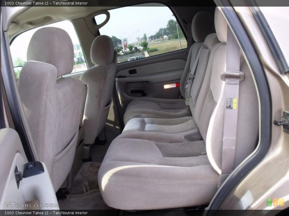 Tan/Neutral Interior Photo for the 2003 Chevrolet Tahoe LS #49338396