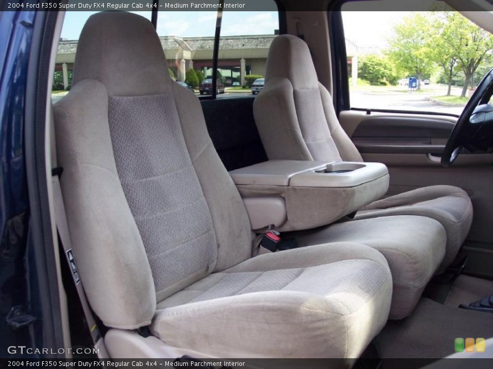 Medium Parchment Interior Photo for the 2004 Ford F350 Super Duty FX4 Regular Cab 4x4 #49341846
