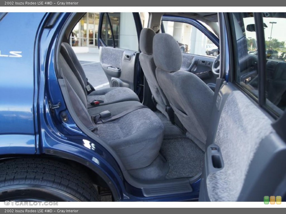 Gray Interior Photo for the 2002 Isuzu Rodeo LSE 4WD #49341942