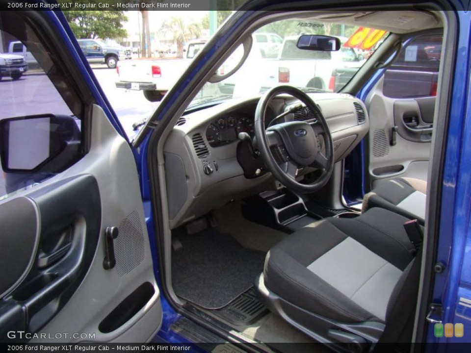 Medium Dark Flint Interior Photo for the 2006 Ford Ranger XLT Regular Cab #49343793