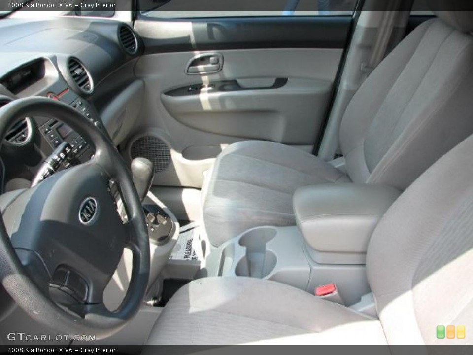 Gray Interior Photo for the 2008 Kia Rondo LX V6 #49348446